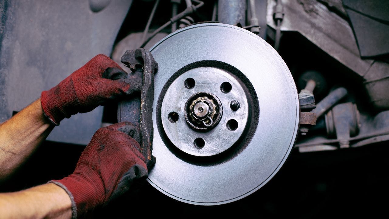 Ceramic vs. Semi-Metallic vs. Organic Brake Pads: Which Is Best for Your Vehicle?
