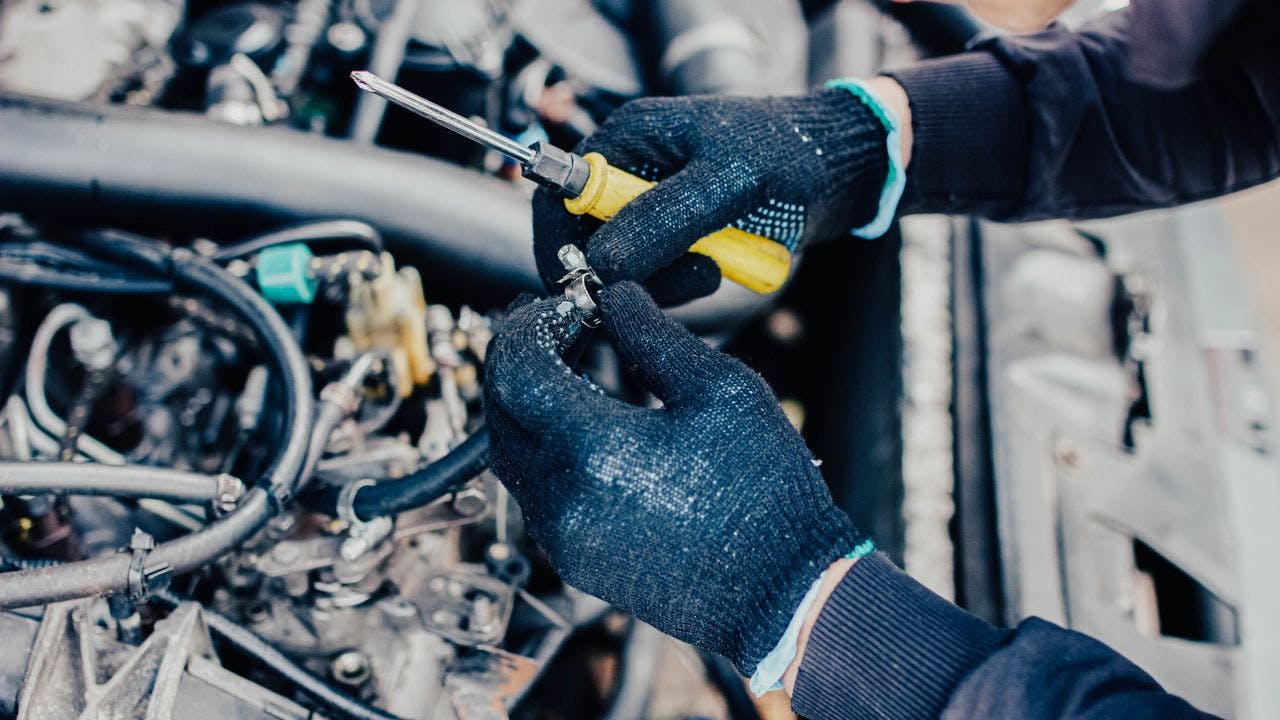 The Importance of Regular Hose Inspections and Maintenance for Your Vehicle